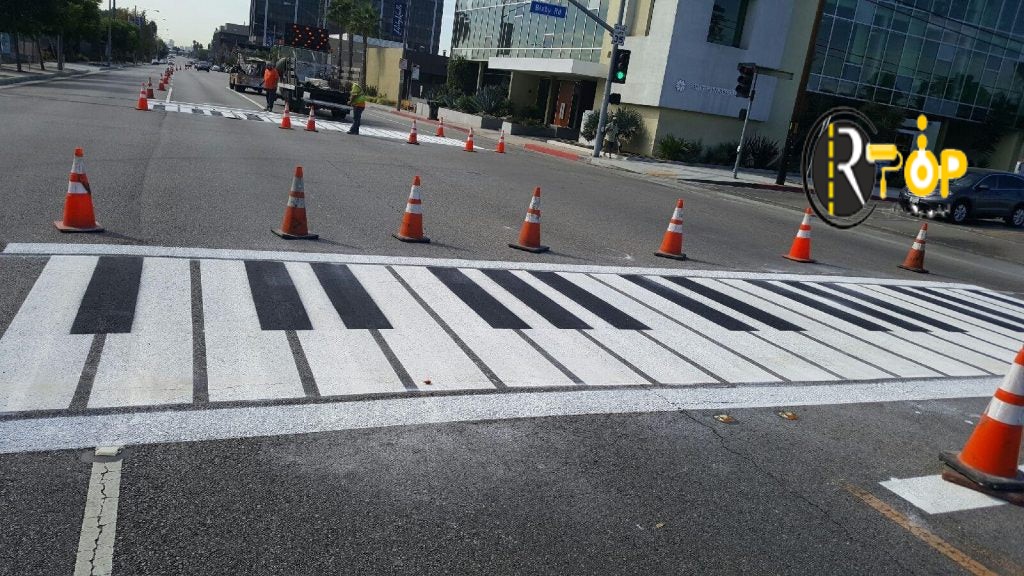 فروش فوری رنگ ترافیکی